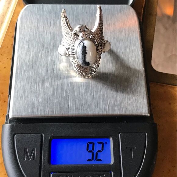 Natural White Buffalo Sterling Silver Eagle Ring Size 6 - Picture 8 of 8
